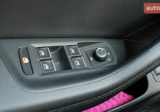 Белый Фольксваген Пассат, объемом двигателя 2 л и пробегом 280 тыс. км за 16400 $, фото 81 на Automoto.ua