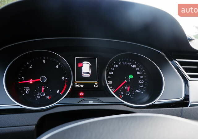 Белый Фольксваген Пассат, объемом двигателя 2 л и пробегом 280 тыс. км за 16400 $, фото 64 на Automoto.ua