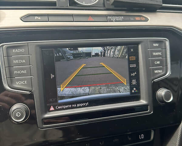 Белый Фольксваген Пассат, объемом двигателя 1.97 л и пробегом 262 тыс. км за 15100 $, фото 6 на Automoto.ua