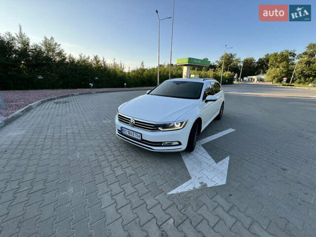 Білий Фольксваген Пассат, об'ємом двигуна 1.6 л та пробігом 245 тис. км за 12700 $, фото 9 на Automoto.ua