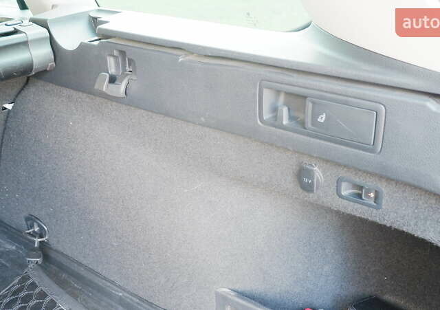 Белый Фольксваген Пассат, объемом двигателя 2 л и пробегом 280 тыс. км за 16400 $, фото 41 на Automoto.ua