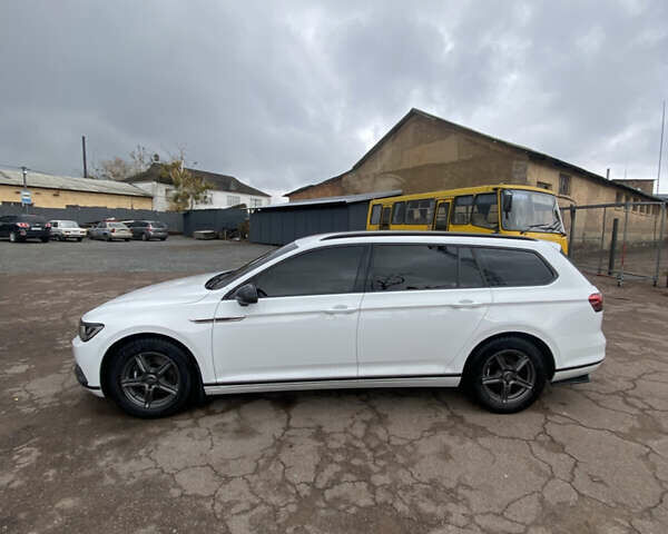 Білий Фольксваген Пассат, об'ємом двигуна 1.97 л та пробігом 260 тис. км за 15200 $, фото 2 на Automoto.ua