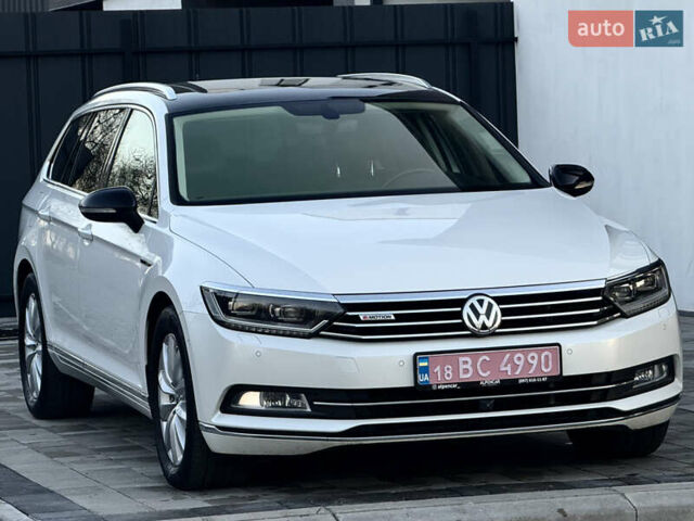 Білий Фольксваген Пассат, об'ємом двигуна 2 л та пробігом 215 тис. км за 16999 $, фото 14 на Automoto.ua