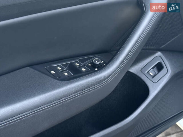 Білий Фольксваген Пассат, об'ємом двигуна 2 л та пробігом 215 тис. км за 16999 $, фото 47 на Automoto.ua