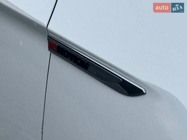 Білий Фольксваген Пассат, об'ємом двигуна 2 л та пробігом 215 тис. км за 16999 $, фото 24 на Automoto.ua