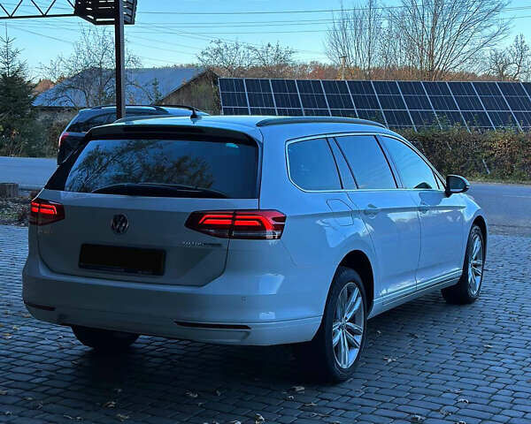 Белый Фольксваген Пассат, объемом двигателя 1.97 л и пробегом 184 тыс. км за 16500 $, фото 16 на Automoto.ua