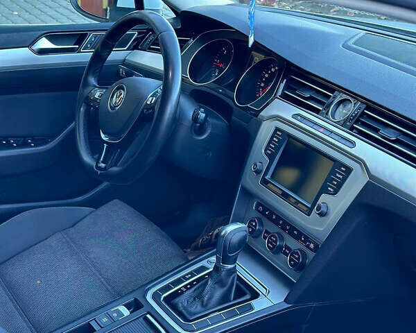 Белый Фольксваген Пассат, объемом двигателя 1.97 л и пробегом 184 тыс. км за 16500 $, фото 23 на Automoto.ua