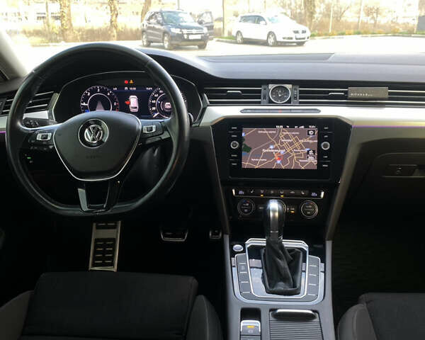 Белый Фольксваген Пассат, объемом двигателя 2 л и пробегом 245 тыс. км за 15900 $, фото 7 на Automoto.ua