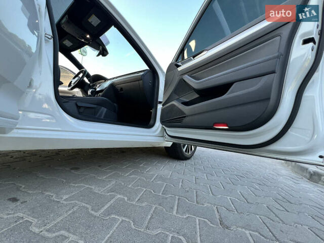 Білий Фольксваген Пассат, об'ємом двигуна 1.6 л та пробігом 245 тис. км за 12700 $, фото 16 на Automoto.ua