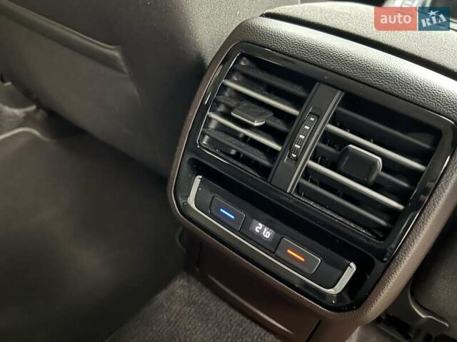 Белый Фольксваген Пассат, объемом двигателя 1.6 л и пробегом 221 тыс. км за 15500 $, фото 24 на Automoto.ua