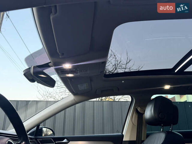 Білий Фольксваген Пассат, об'ємом двигуна 2 л та пробігом 215 тис. км за 16999 $, фото 49 на Automoto.ua