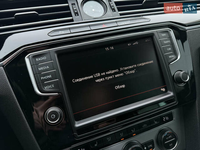 Белый Фольксваген Пассат, объемом двигателя 1.97 л и пробегом 236 тыс. км за 13750 $, фото 95 на Automoto.ua