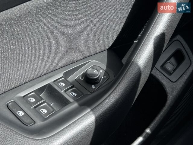 Білий Фольксваген Пассат, об'ємом двигуна 1.97 л та пробігом 220 тис. км за 14858 $, фото 30 на Automoto.ua