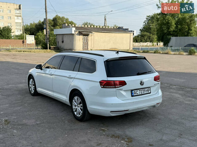 Білий Фольксваген Пассат, об'ємом двигуна 2 л та пробігом 330 тис. км за 11500 $, фото 5 на Automoto.ua