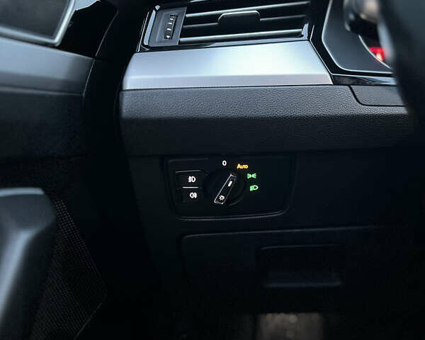 Белый Фольксваген Пассат, объемом двигателя 1.97 л и пробегом 364 тыс. км за 14200 $, фото 21 на Automoto.ua