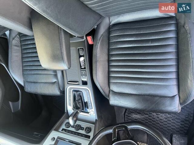 Белый Фольксваген Пассат, объемом двигателя 1.97 л и пробегом 270 тыс. км за 15750 $, фото 31 на Automoto.ua
