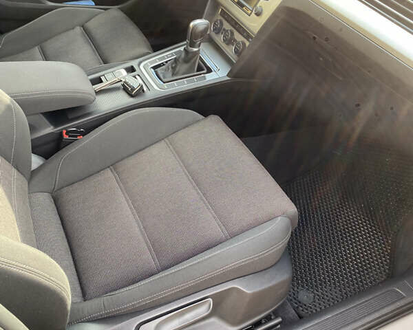 Белый Фольксваген Пассат, объемом двигателя 1.97 л и пробегом 258 тыс. км за 14900 $, фото 11 на Automoto.ua