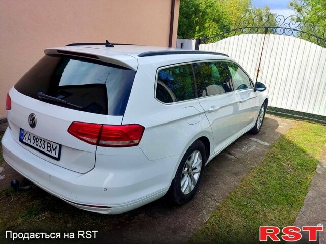 Білий Фольксваген Пассат, об'ємом двигуна 1.6 л та пробігом 220 тис. км за 14000 $, фото 3 на Automoto.ua