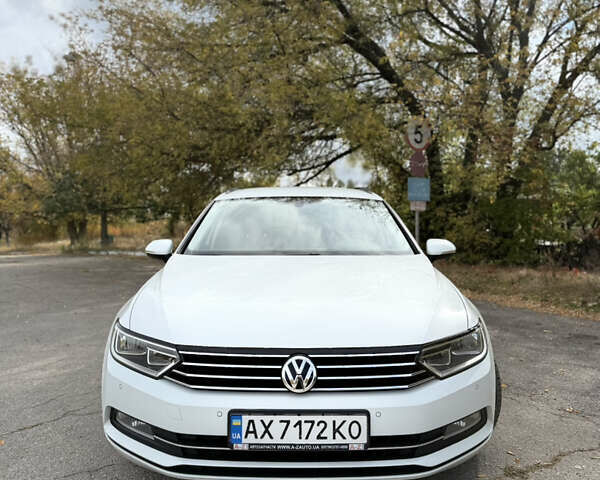 Белый Фольксваген Пассат, объемом двигателя 1.97 л и пробегом 308 тыс. км за 14999 $, фото 1 на Automoto.ua