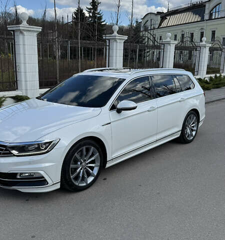 Белый Фольксваген Пассат, объемом двигателя 1.97 л и пробегом 256 тыс. км за 18000 $, фото 3 на Automoto.ua