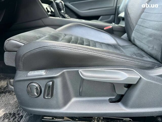 Белый Фольксваген Пассат, объемом двигателя 2 л и пробегом 316 тыс. км за 19480 $, фото 19 на Automoto.ua