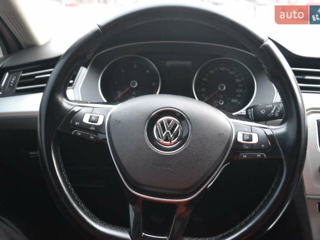 Белый Фольксваген Пассат, объемом двигателя 1.97 л и пробегом 215 тыс. км за 13200 $, фото 17 на Automoto.ua