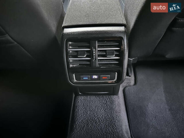 Білий Фольксваген Пассат, об'ємом двигуна 2 л та пробігом 336 тис. км за 14800 $, фото 57 на Automoto.ua