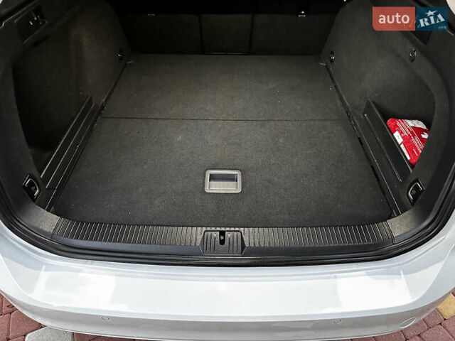 Білий Фольксваген Пассат, об'ємом двигуна 2 л та пробігом 336 тис. км за 14800 $, фото 58 на Automoto.ua