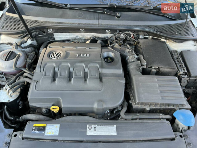 Білий Фольксваген Пассат, об'ємом двигуна 1.6 л та пробігом 236 тис. км за 14500 $, фото 10 на Automoto.ua