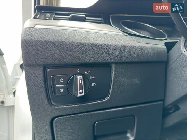 Белый Фольксваген Пассат, объемом двигателя 2 л и пробегом 300 тыс. км за 16200 $, фото 18 на Automoto.ua