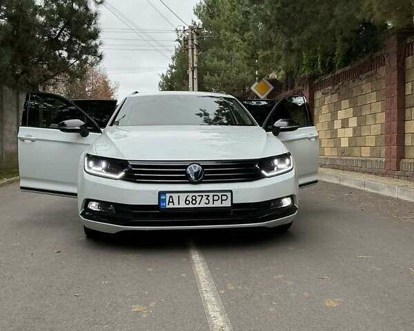 Белый Фольксваген Пассат, объемом двигателя 1.97 л и пробегом 268 тыс. км за 17000 $, фото 15 на Automoto.ua