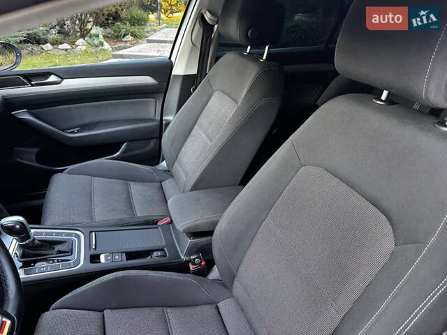 Білий Фольксваген Пассат, об'ємом двигуна 2 л та пробігом 336 тис. км за 14800 $, фото 33 на Automoto.ua