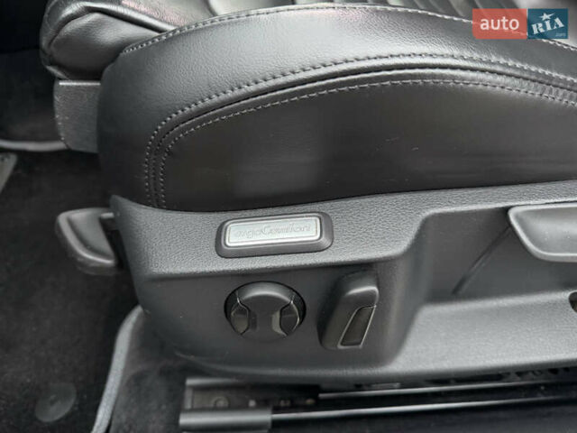 Белый Фольксваген Пассат, объемом двигателя 2 л и пробегом 300 тыс. км за 16200 $, фото 21 на Automoto.ua