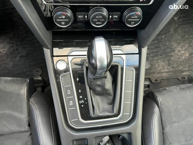 Белый Фольксваген Пассат, объемом двигателя 2 л и пробегом 316 тыс. км за 19480 $, фото 33 на Automoto.ua