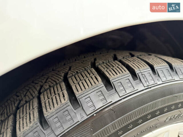 Белый Фольксваген Пассат, объемом двигателя 2 л и пробегом 300 тыс. км за 16200 $, фото 33 на Automoto.ua