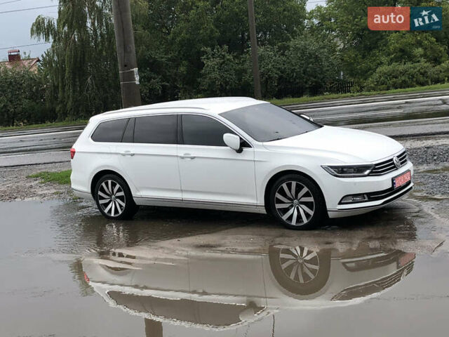 Белый Фольксваген Пассат, объемом двигателя 1.9 л и пробегом 250 тыс. км за 15700 $, фото 1 на Automoto.ua