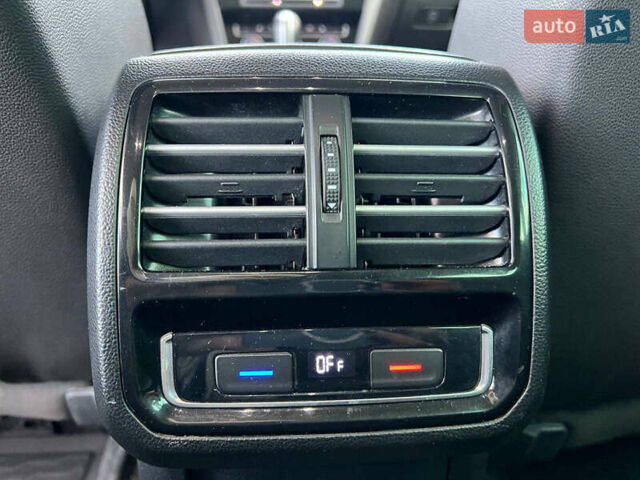 Фольксваген Пассат 2016 в Львове на Automoto.ua Белый Фольксваген Пассат, объемом двигателя 2 л и пробегом 316 тыс. км за 19480 $, фото 37 на Automoto.ua