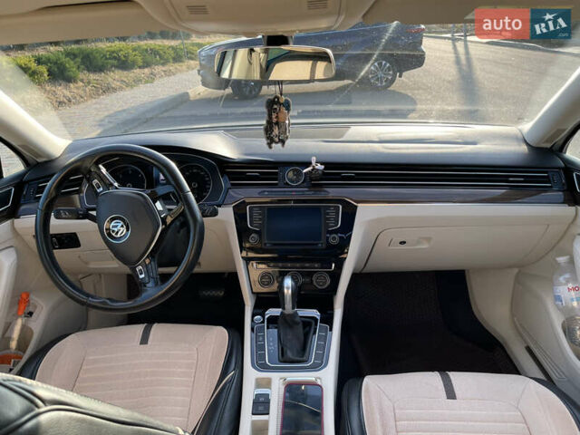 Білий Фольксваген Пассат, об'ємом двигуна 1.97 л та пробігом 123 тис. км за 18500 $, фото 10 на Automoto.ua