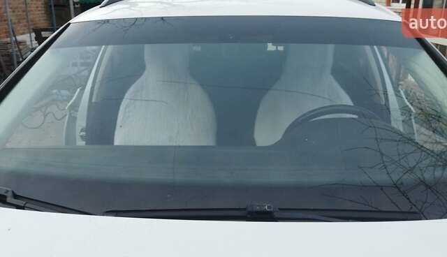 Білий Фольксваген Пассат, об'ємом двигуна 1.6 л та пробігом 298 тис. км за 13450 $, фото 27 на Automoto.ua