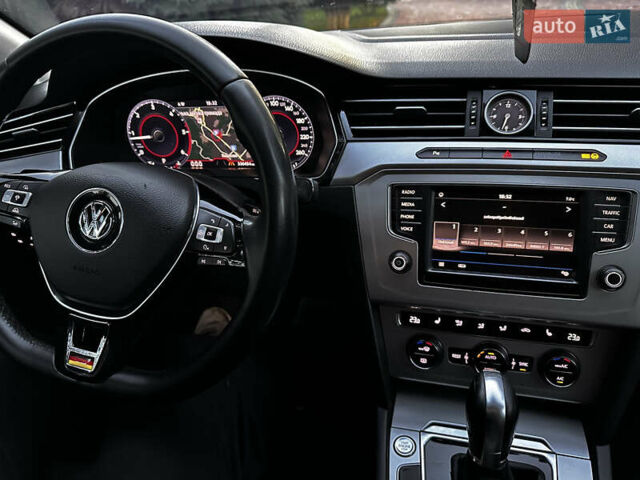 Білий Фольксваген Пассат, об'ємом двигуна 2 л та пробігом 336 тис. км за 14800 $, фото 63 на Automoto.ua