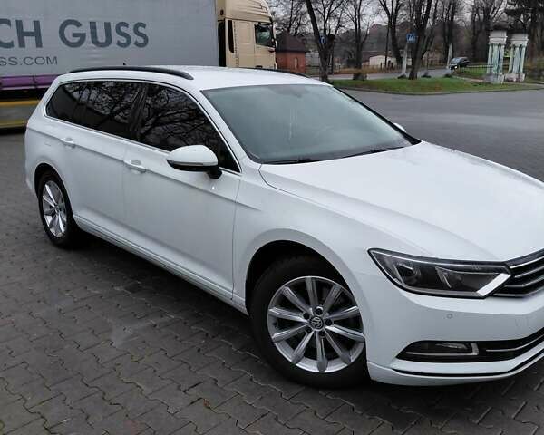 Белый Фольксваген Пассат, объемом двигателя 1.97 л и пробегом 274 тыс. км за 13200 $, фото 3 на Automoto.ua