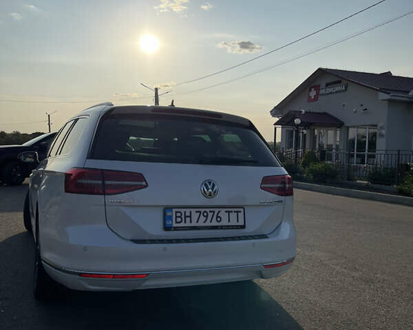 Білий Фольксваген Пассат, об'ємом двигуна 1.97 л та пробігом 123 тис. км за 18500 $, фото 3 на Automoto.ua