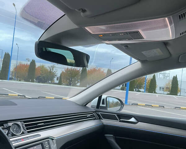 Белый Фольксваген Пассат, объемом двигателя 1.97 л и пробегом 248 тыс. км за 16200 $, фото 17 на Automoto.ua