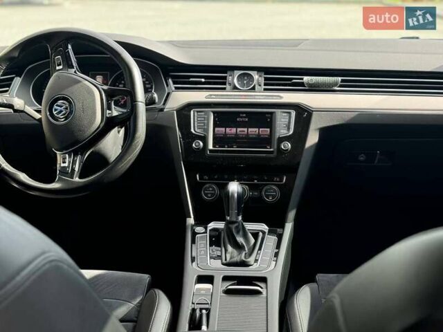 Білий Фольксваген Пассат, об'ємом двигуна 1.97 л та пробігом 230 тис. км за 17500 $, фото 17 на Automoto.ua