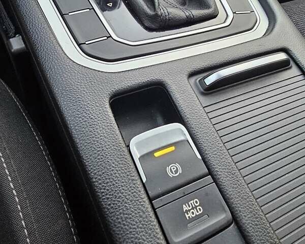 Белый Фольксваген Пассат, объемом двигателя 1.97 л и пробегом 274 тыс. км за 12900 $, фото 21 на Automoto.ua