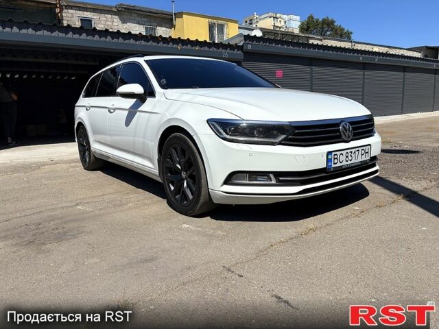 Білий Фольксваген Пассат, об'ємом двигуна 2 л та пробігом 210 тис. км за 15500 $, фото 4 на Automoto.ua