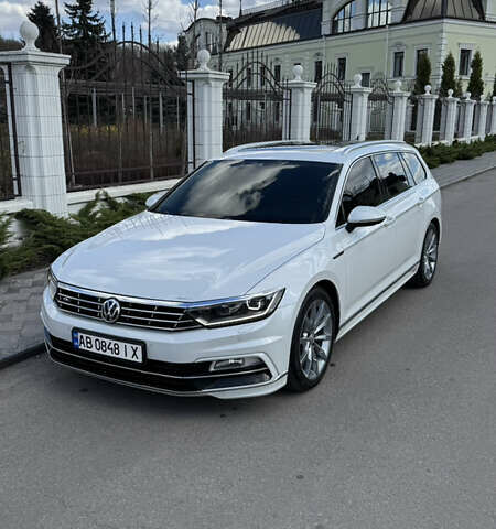 Белый Фольксваген Пассат, объемом двигателя 1.97 л и пробегом 256 тыс. км за 18000 $, фото 2 на Automoto.ua