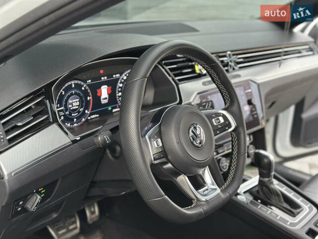 Белый Фольксваген Пассат, объемом двигателя 1.97 л и пробегом 290 тыс. км за 16666 $, фото 17 на Automoto.ua