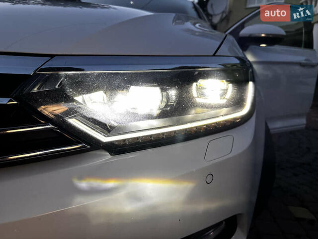 Білий Фольксваген Пассат, об'ємом двигуна 2 л та пробігом 336 тис. км за 14800 $, фото 76 на Automoto.ua