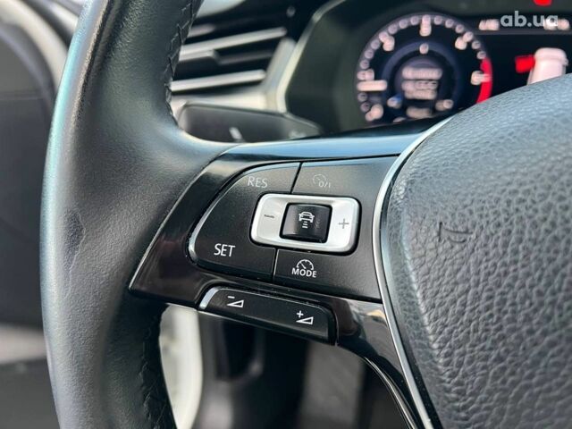 Белый Фольксваген Пассат, объемом двигателя 2 л и пробегом 316 тыс. км за 19480 $, фото 23 на Automoto.ua